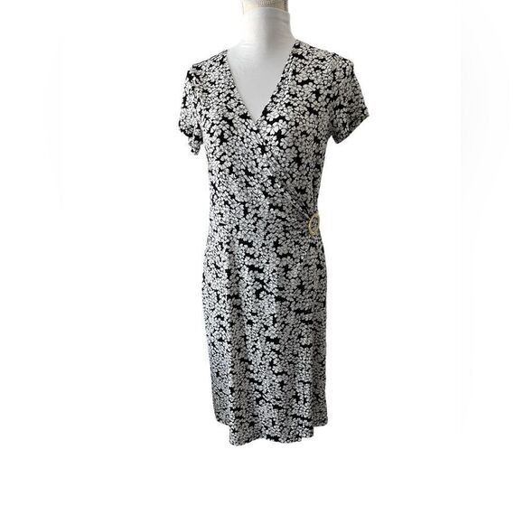 Jones New York Faux Wrap Dress Black and White Floral Goldtone Ring Detail - Picture 1 of 10